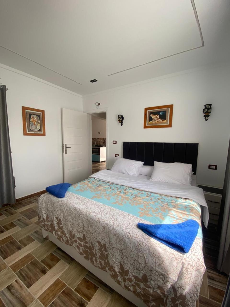 Villa Golden Life Apartments, New Property With Pool Access 樂蜀 外观 照片