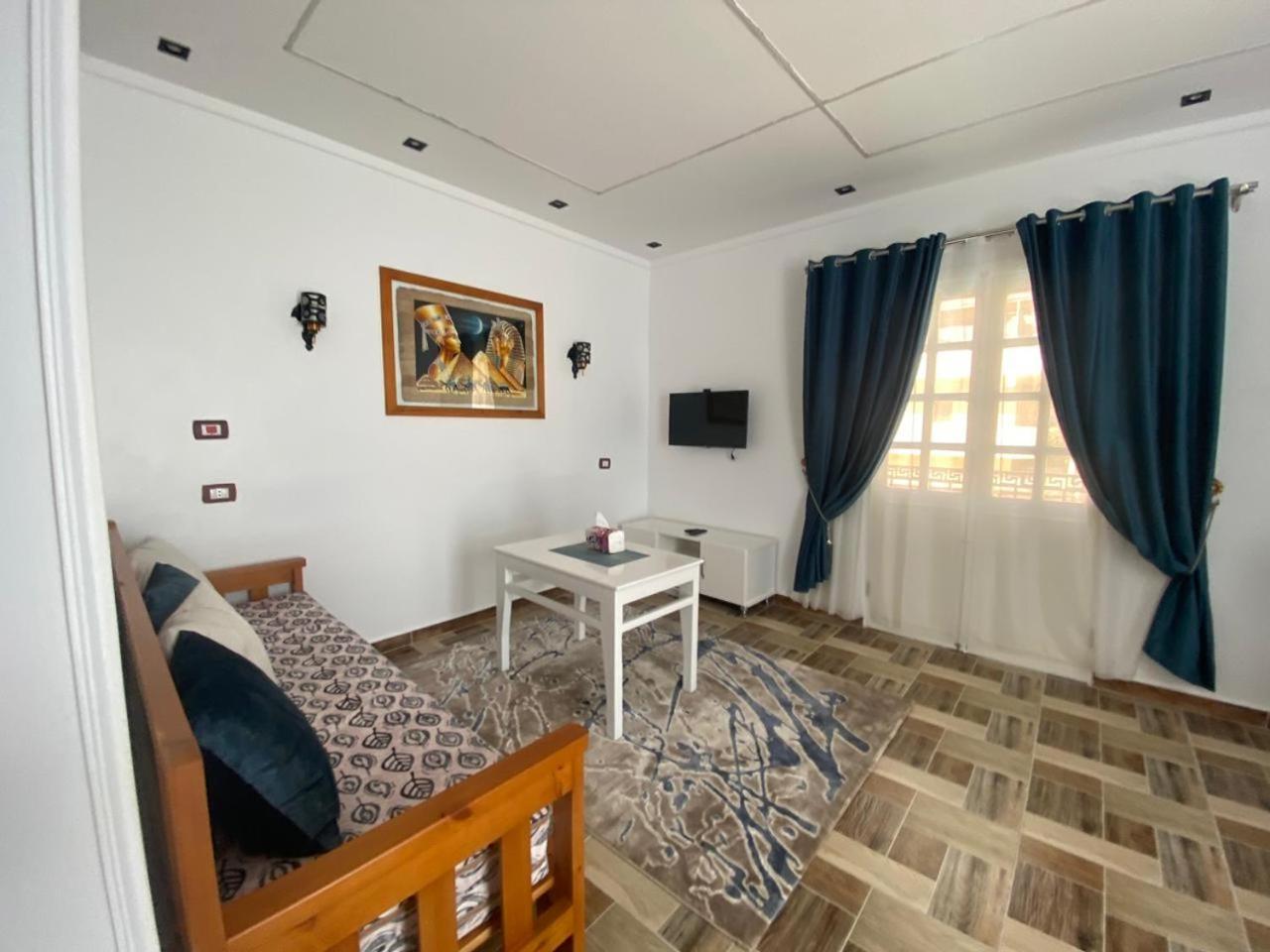 Villa Golden Life Apartments, New Property With Pool Access 樂蜀 客房 照片